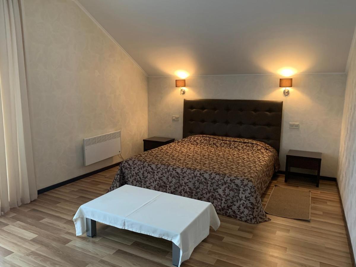 Viktoria Park Hotel Буча Экстерьер фото